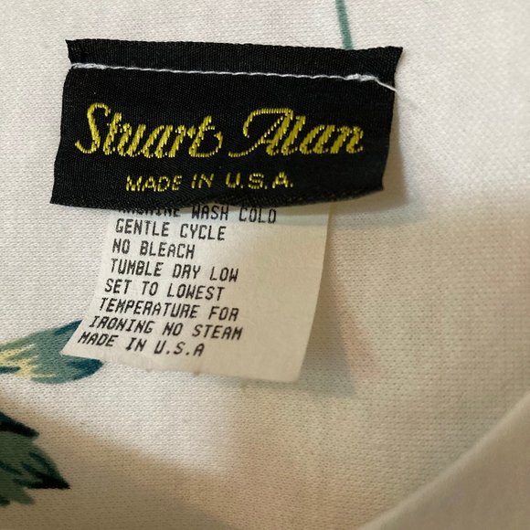 Vintage 1980's Stuart Alan Blouse & Pocketed Skirt Set. - Picture 10 of 10